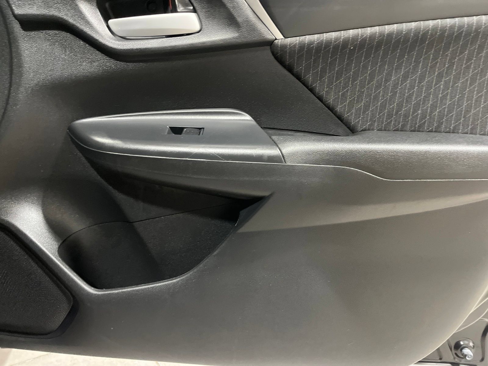 Used 2018 Honda Fit EX image 17