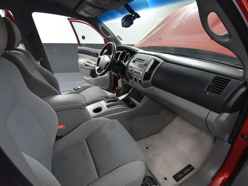 Used 2011 Toyota Tacoma 4x4 Double Cab image 40