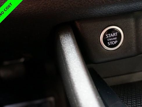 Used 2022 Nissan Rogue SV image 24