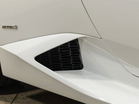 Used 2016 Lamborghini Huracan LP 610-4 image 14
