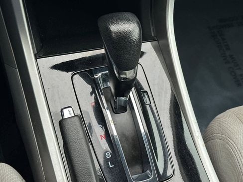 Used 2016 Honda Accord EX image 22