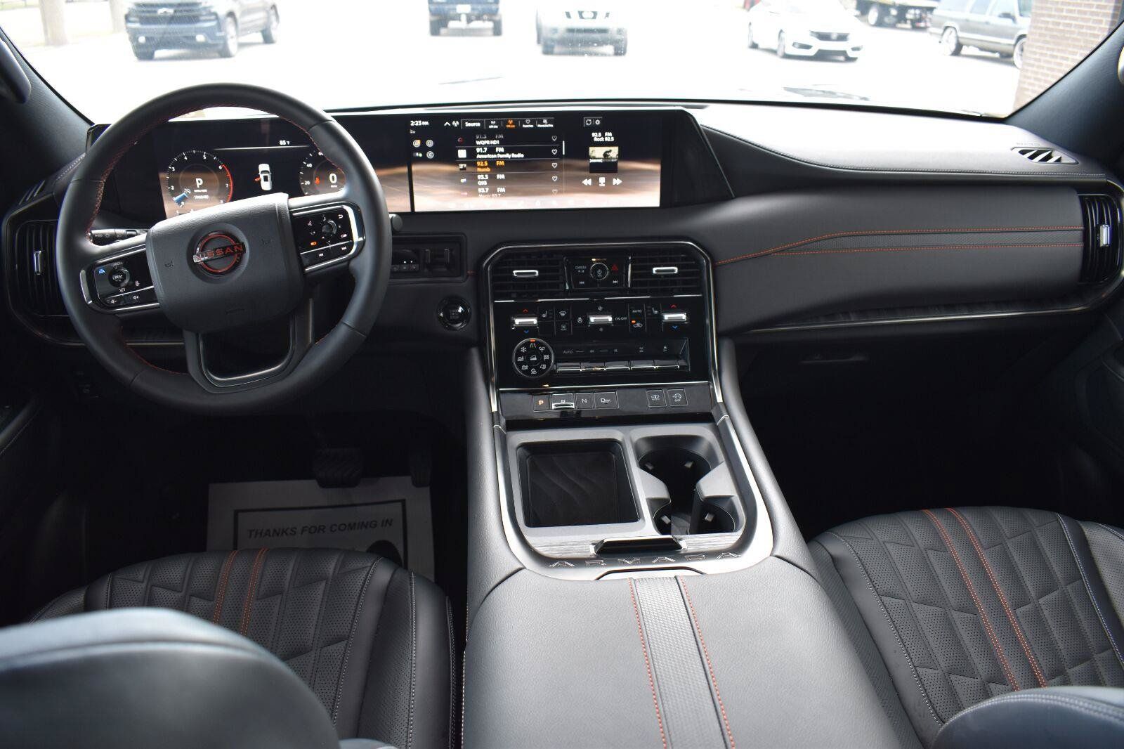Certified 2025 Nissan Armada PRO-4X AWD/4WD image 34