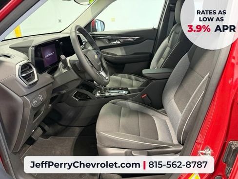 New 2026 Chevrolet TrailBlazer LT w/ LT Cold Weather Package FWD image 9