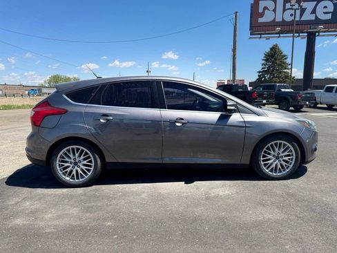 Used 2014 Ford Focus Titanium FWD image 35