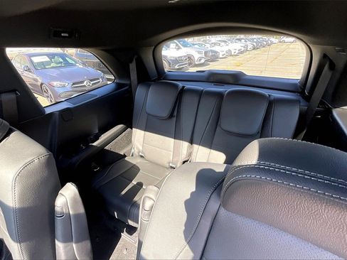 New 2025 Mercedes-Benz GLS 450 4MATIC image 11