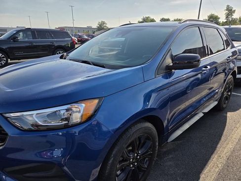 Used 2024 Ford Edge SE w/ Black Appearance Package AWD/4WD image 5