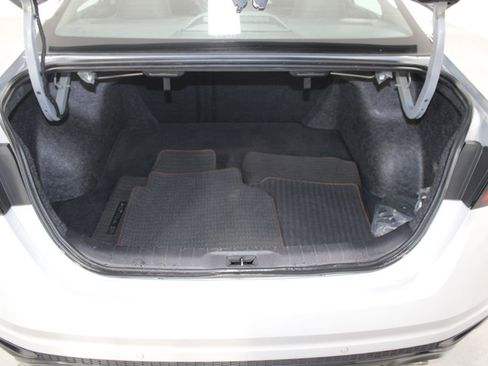 Used 2024 Nissan Altima 2.5 SR image 14