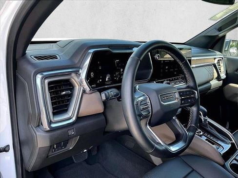 Used 2024 GMC Canyon Denali AWD/4WD image 14