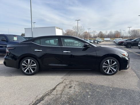 Used 2020 Nissan Maxima 3.5 S w/ Floor Mat Group image 4