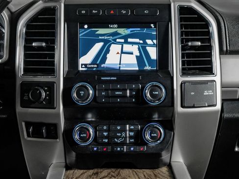 Used 2019 Ford F250 Lariat w/ Lariat Ultimate Package image 24