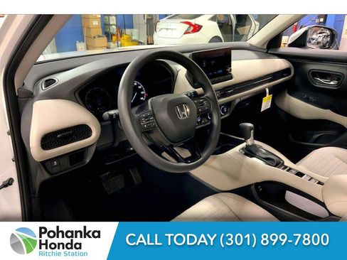 Used 2025 Honda HR-V LX image 14
