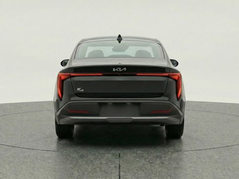 Used 2025 Kia K4 LXS image 6