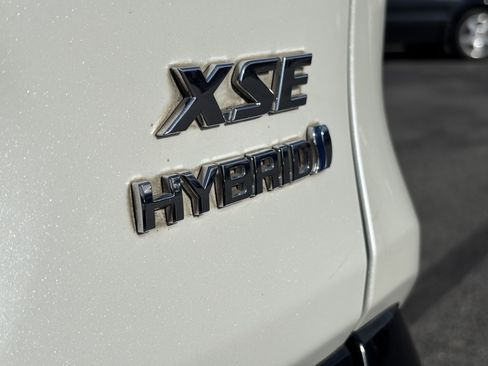 Used 2021 Toyota RAV4 XSE AWD/4WD image 12