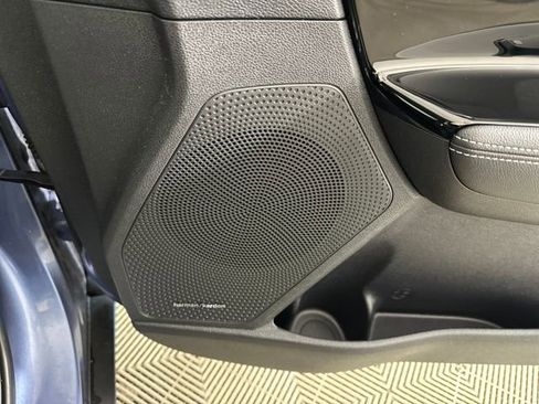 Used 2022 Kia Niro EX Premium image 29