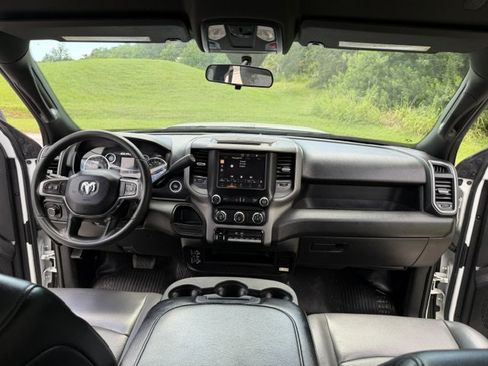 Used 2024 RAM 5500 Tradesman w/ Chrome Appearance Group RWD image 20