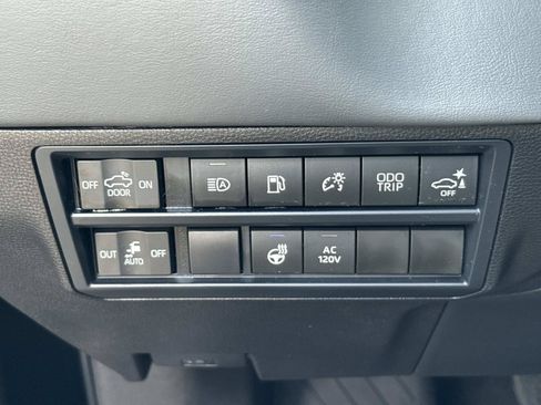 Used 2026 Toyota Tundra Capstone AWD/4WD image 19