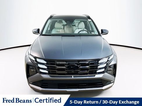 Certified 2025 Hyundai Tucson Limited AWD/4WD image 2