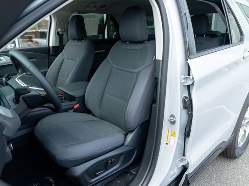 New 2026 Ford Explorer Active AWD/4WD image 12