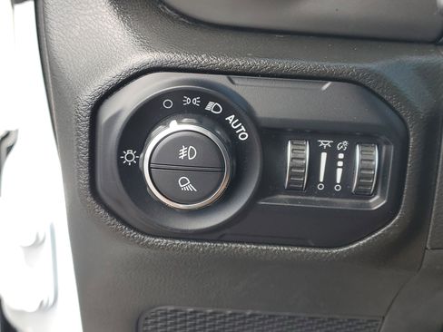 Used 2022 Jeep Gladiator Rubicon w/ LED Lighting Group image 23