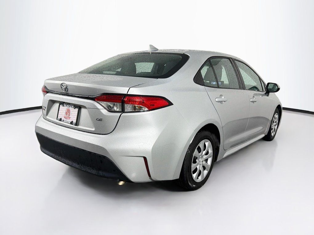 Used 2024 Toyota Corolla LE FWD image 10