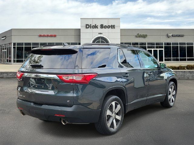 Used 2021 Chevrolet Traverse LT w/ LT Premium Package AWD/4WD image 5