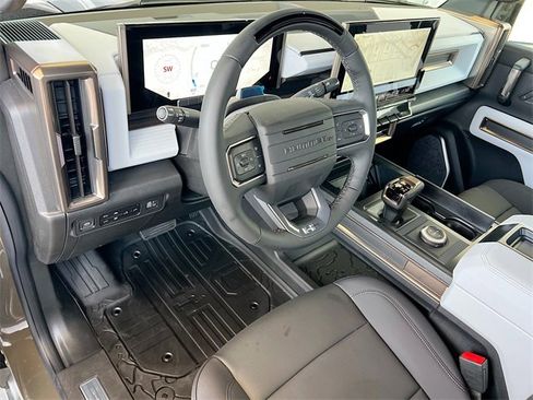 New 2025 GMC Hummer EV 3X image 6