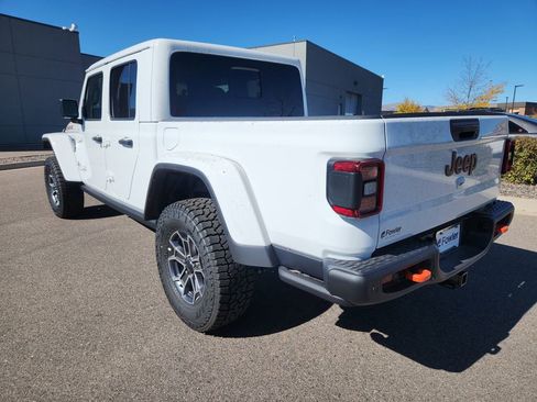 New 2025 Jeep Gladiator Mojave image 4