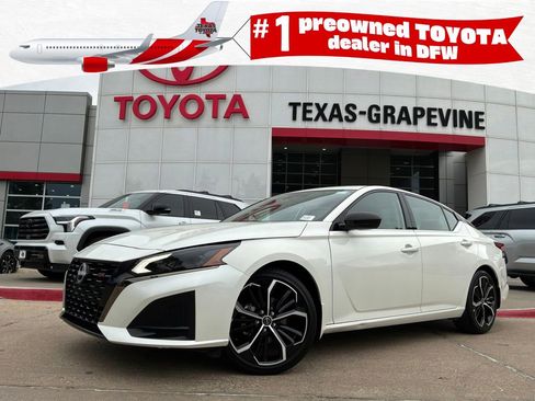 Used 2025 Nissan Altima 2.5 SR FWD image 1