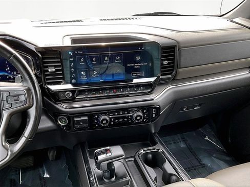 Used 2023 Chevrolet Silverado 1500 ZR2 w/ Technology Package image 6