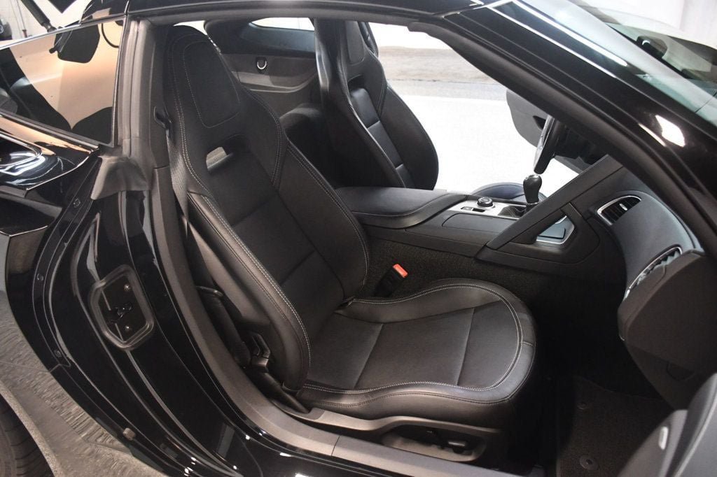 Used 2019 Chevrolet Corvette Stingray Coupe w/ Z51 1LT RWD image 32