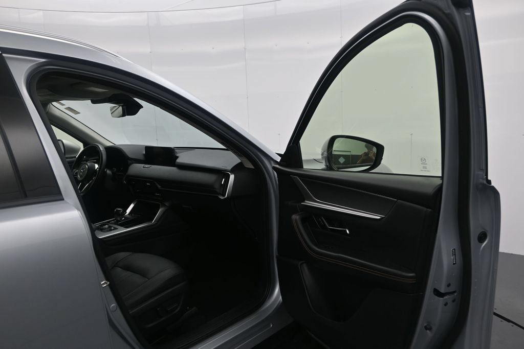 Used 2024 MAZDA CX-90 3.3 Turbo w/ Premium Package AWD/4WD image 17