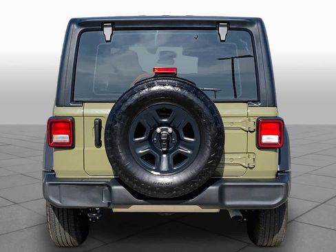 Used 2026 Jeep Wrangler Sport AWD/4WD image 5