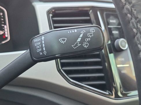 Used 2021 Volkswagen Atlas SEL Premium AWD/4WD image 27