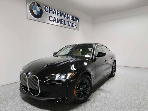 Used 2025 BMW i4 eDrive40 w/ Parking Assistance Package image 1