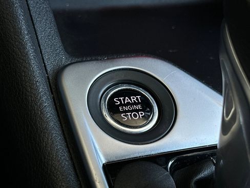 Used 2021 Nissan Sentra SV FWD image 32