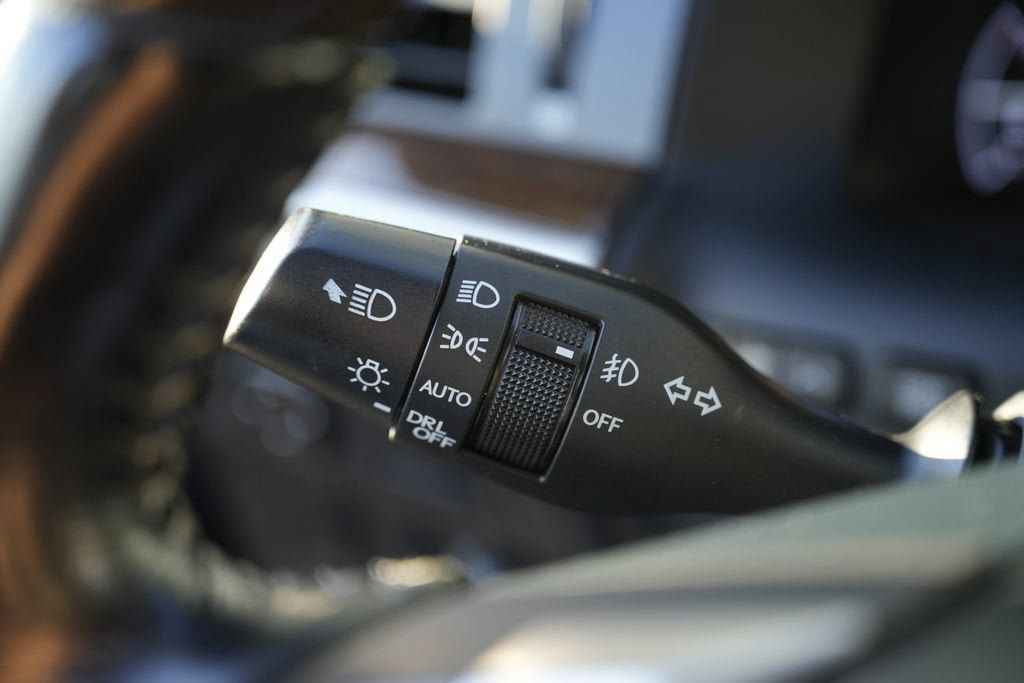 Used 2015 Lexus ES 350 w/ Ultra Luxury Package FWD image 52