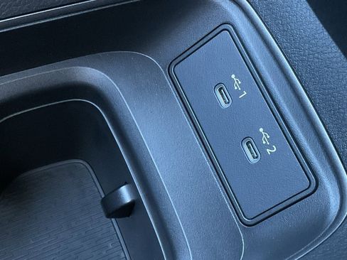 New 2026 Nissan Leaf Platinum+ image 40