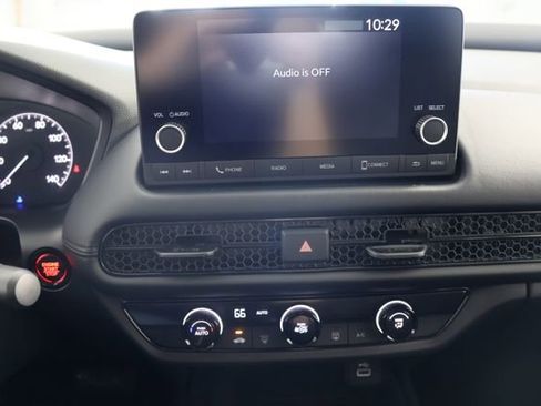 Certified 2025 Honda HR-V LX image 14