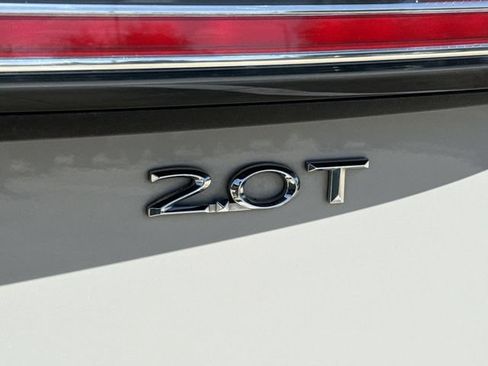 Used 2020 Lincoln Nautilus FWD w/ Equipment Group 101A image 14
