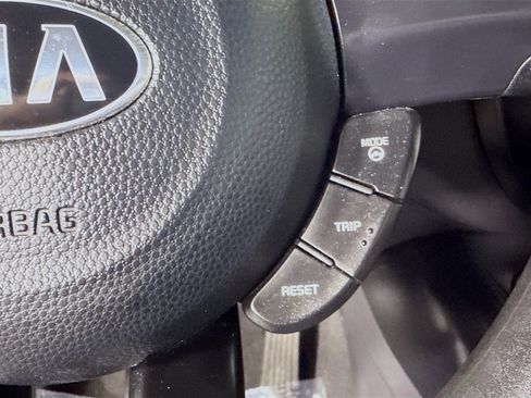 Used 2019 Kia Soul Base image 15