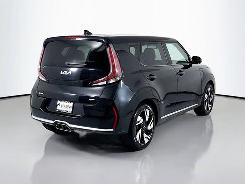 Used 2023 Kia Soul GT-Line FWD image 5