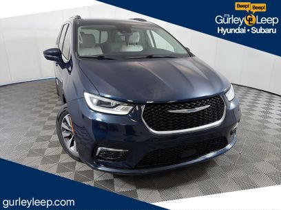 Used 2021 Chrysler Pacifica Touring-L