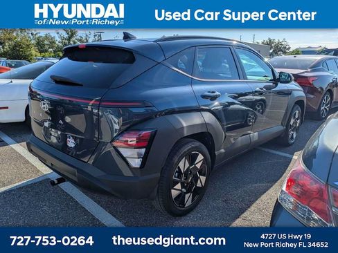Used 2025 Hyundai Kona SEL FWD image 2