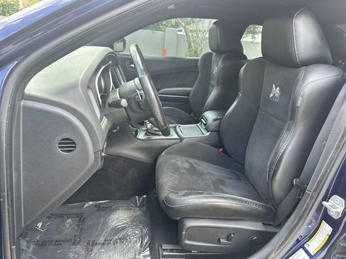 Used 2016 Dodge Charger R/T Scat Pack w/ Beats Audio Group RWD image 15