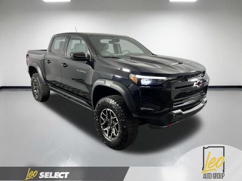 Used 2023 Chevrolet Colorado ZR2 w/ ZR2 Convenience Package III AWD/4WD image 4