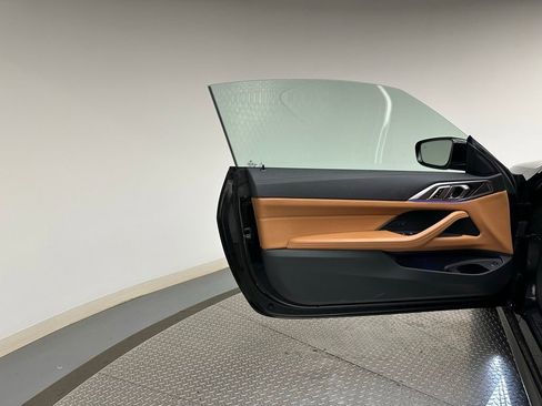 Used 2021 BMW M440i Convertible w/ Premium Package image 9