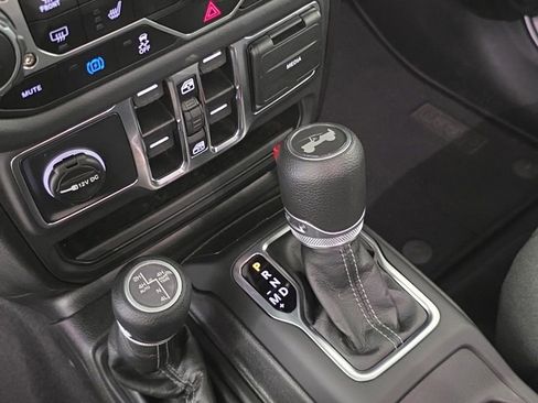 Used 2025 Jeep Wrangler Unlimited Sahara w/ Safety Group AWD/4WD image 22