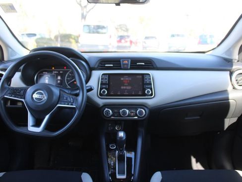 Used 2020 Nissan Versa SV image 22