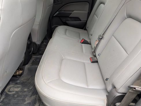 Used 2021 Chevrolet Colorado W/T RWD image 8