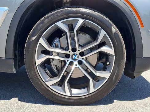 Used 2024 BMW X5 xDrive40i w/ Premium Package AWD/4WD image 8